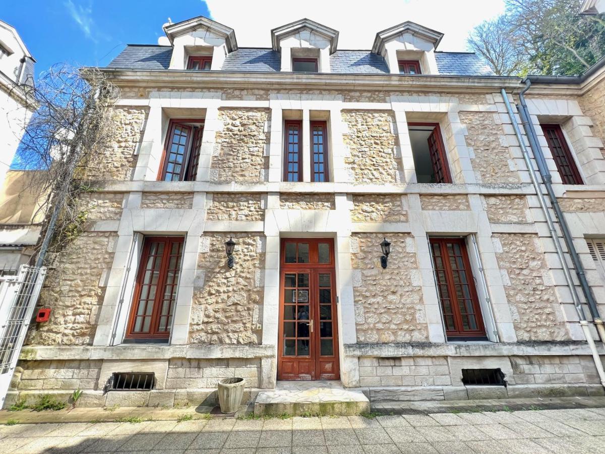 Le Blossac, A 300M Du Centre Ville - Wifi Poitiers Kültér fotó